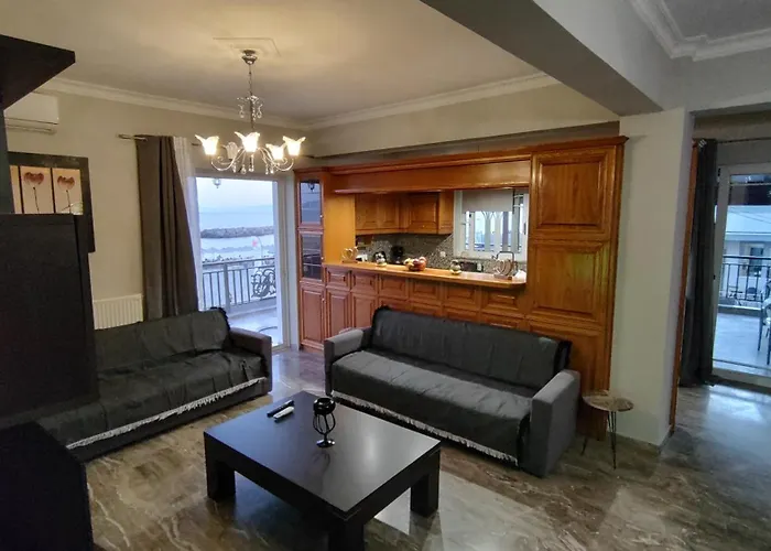 Anthi\'S - Three Bedroom Apartment