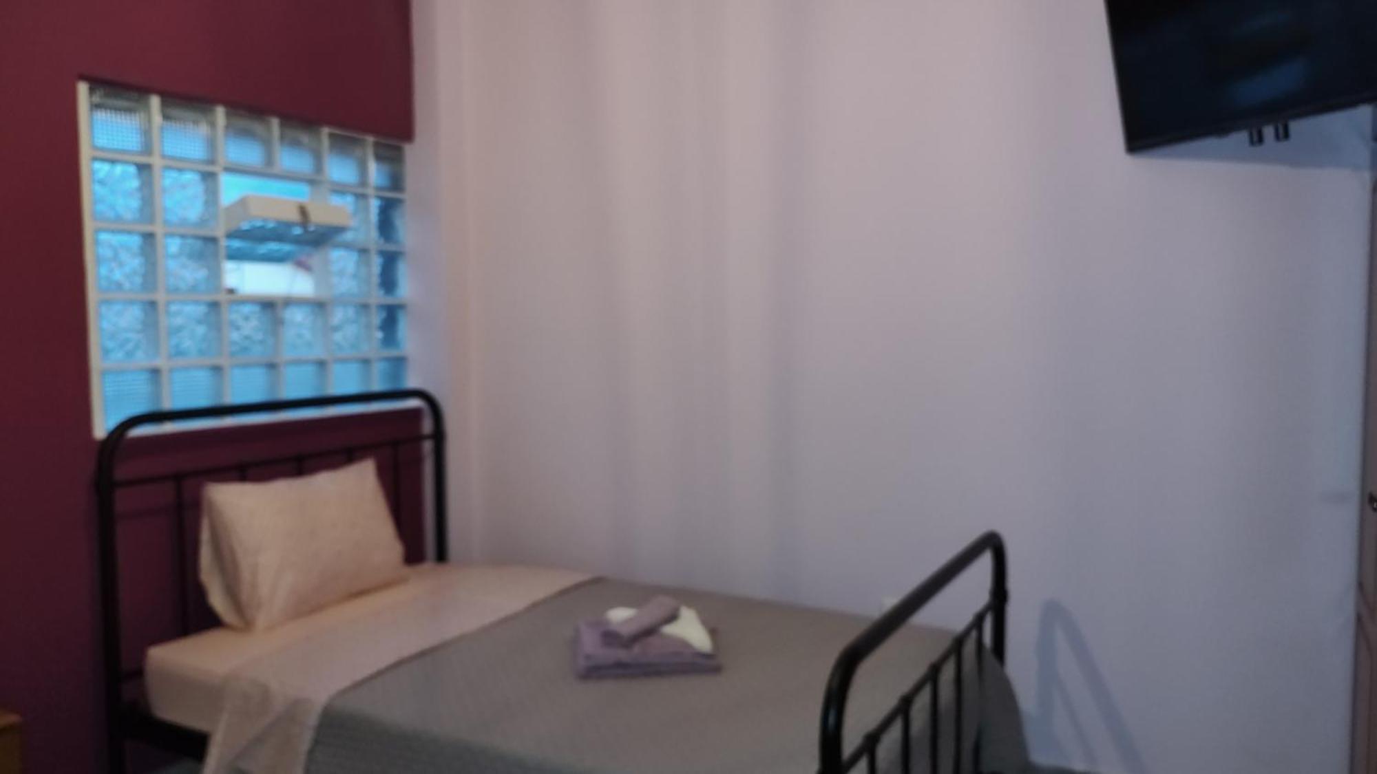 Anthi's - Three Bedroom Apartment *